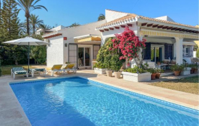 Stunning Home In Orihuela